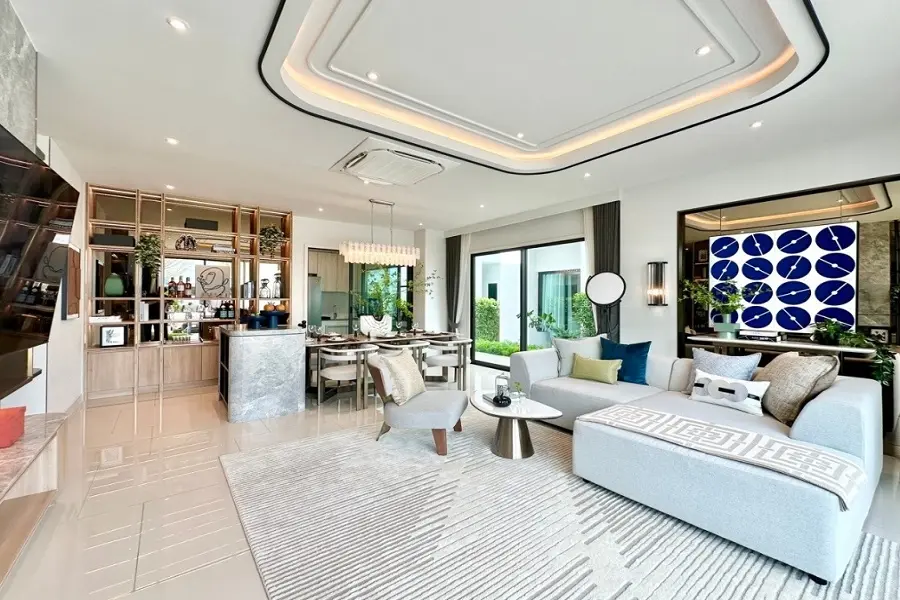 เอเวียน ศรีนครินทร์ – กรุงเทพกรีฑา