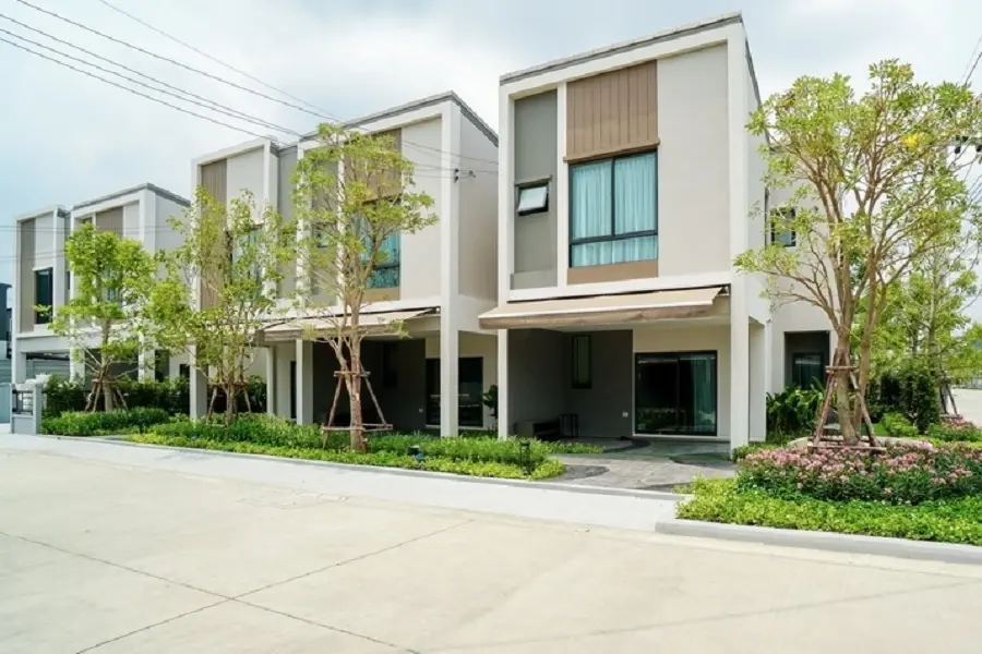 พลีโน่ สุขุมวิท บางนา 3