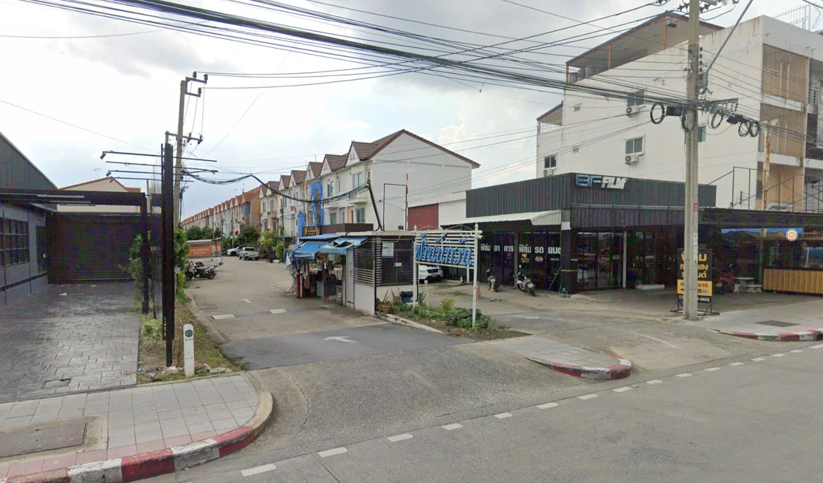 เวนิว ไอดี รามอินทรา – มีนบุรี